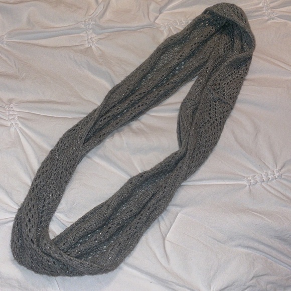 Bundle of 8 youth scarfs - Justice and other various - Picture 11 of 13